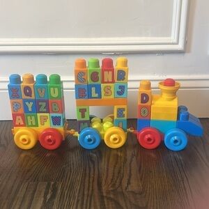 Mega Bloks First Builders ABC Musical Train 100+ Pieces Big Building Blocks Toy